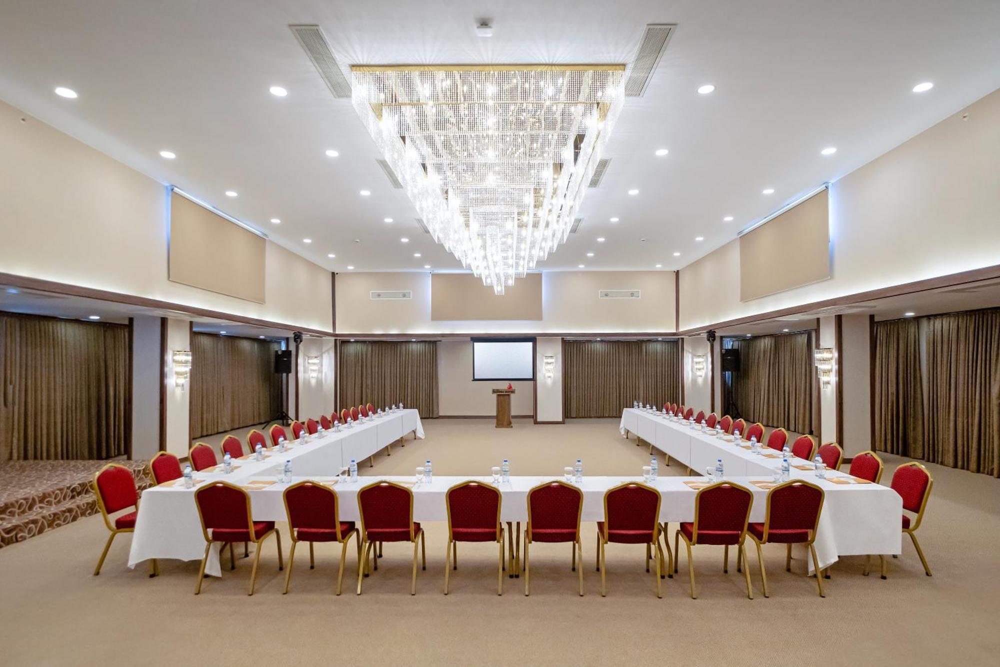 Park Dedeman Mersin Marina Çiftlik Extérieur photo