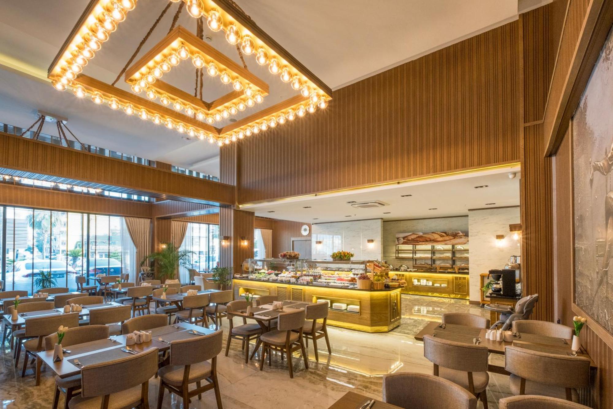 Park Dedeman Mersin Marina Çiftlik Extérieur photo